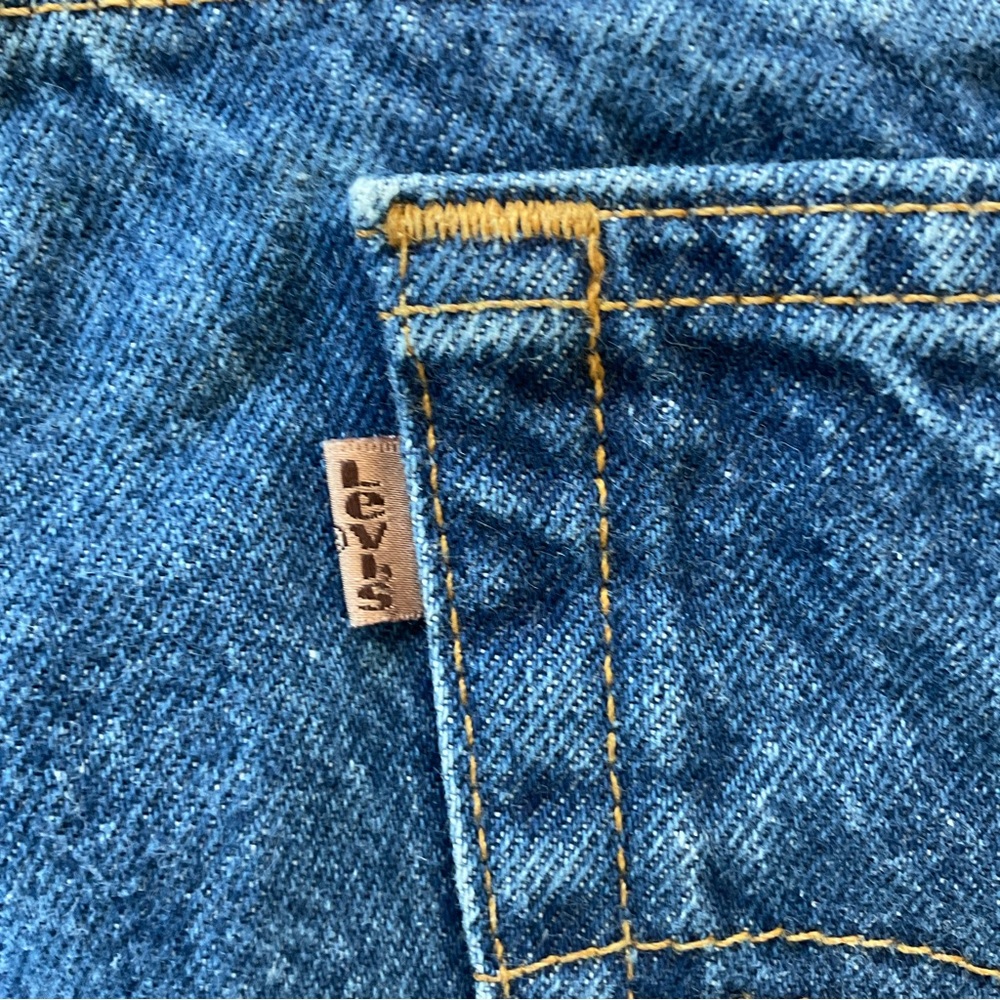 VTG Levi’s 530 Regular Fit Jeans Brown Tab USA
Men’s 36x29 
Actual 34x30
Blue - Picture 8 of 11